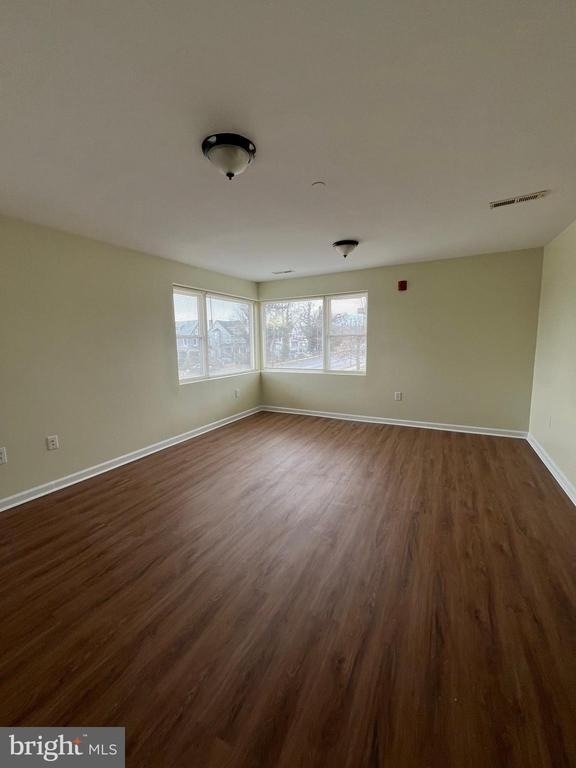 4300 Liberty Heights - Photo 8