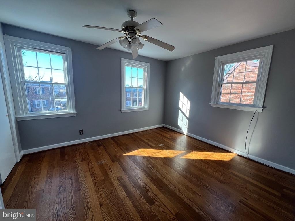 1815 Maple Street - Photo 8