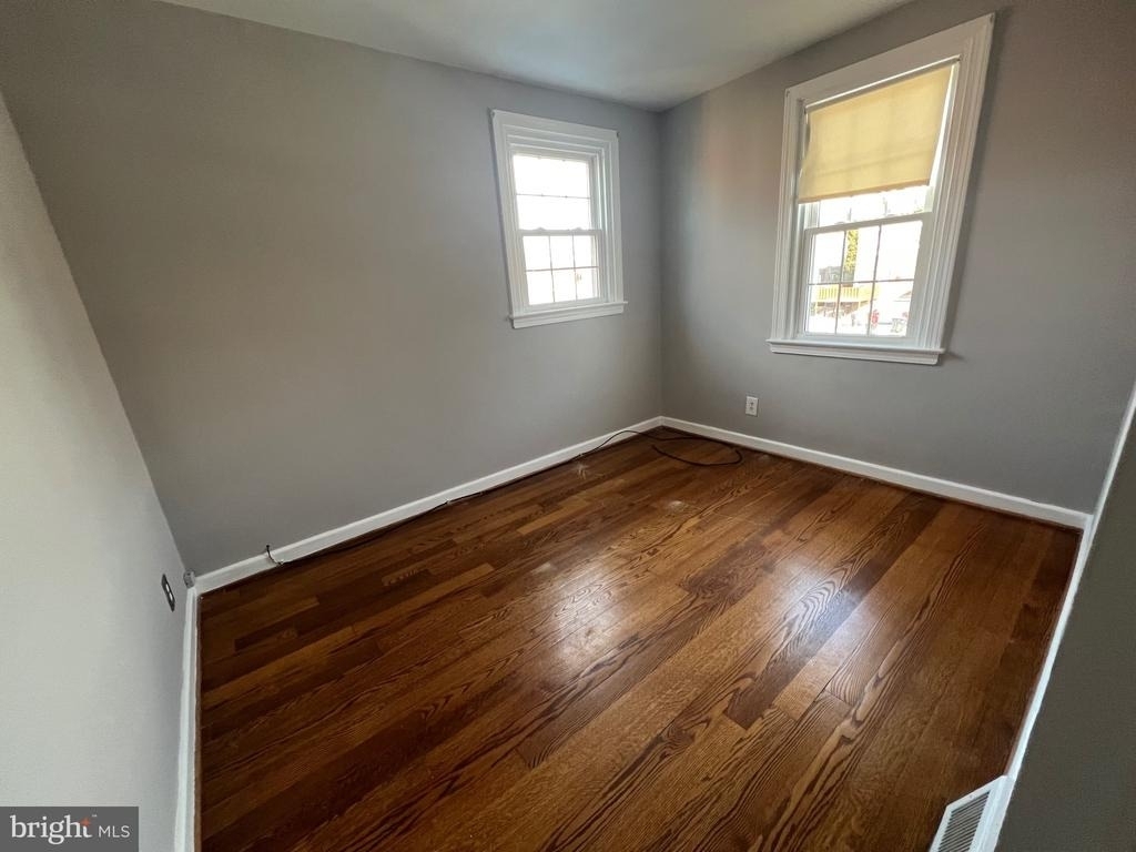 1815 Maple Street - Photo 16