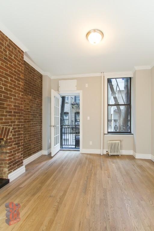 East 7th Street - Photo 1