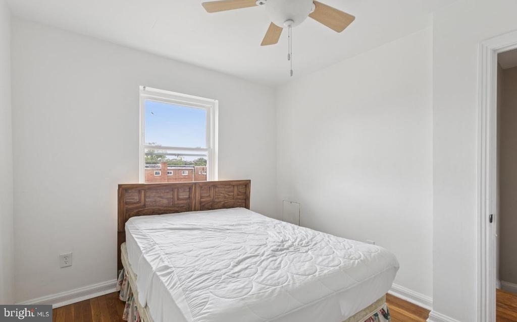 128 33rd Street Ne - Photo 22