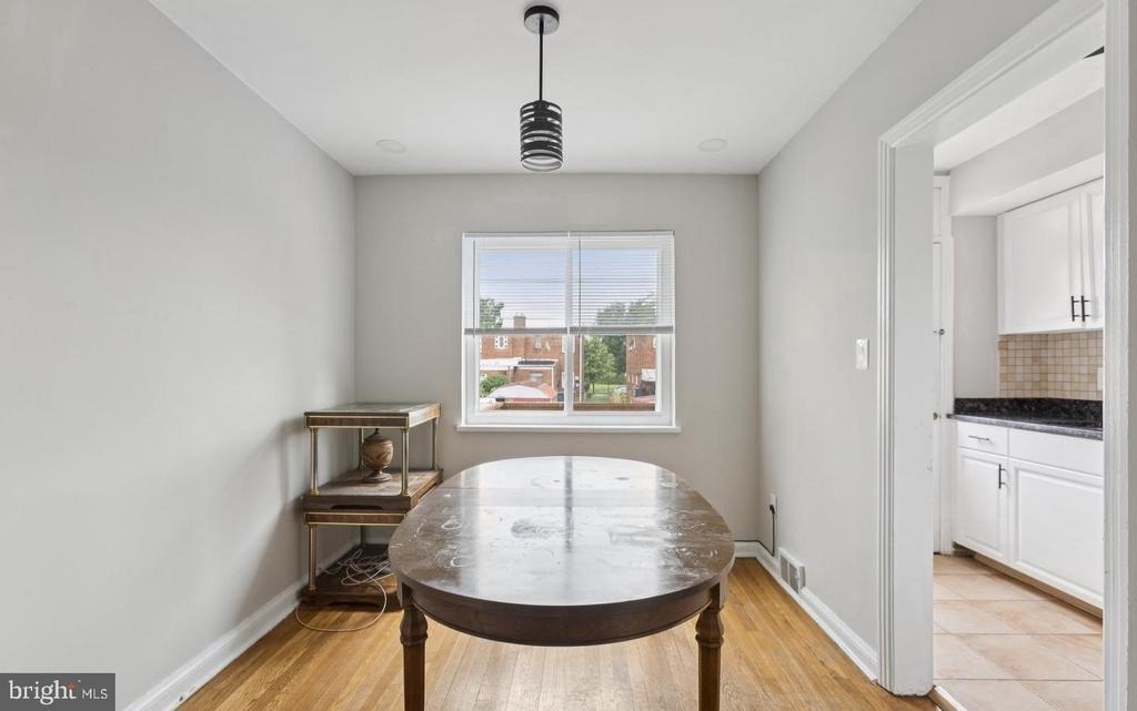 128 33rd Street Ne - Photo 9