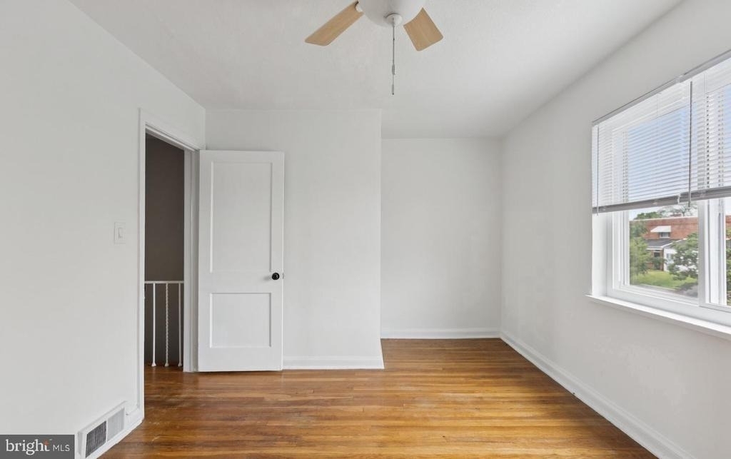 128 33rd Street Ne - Photo 18