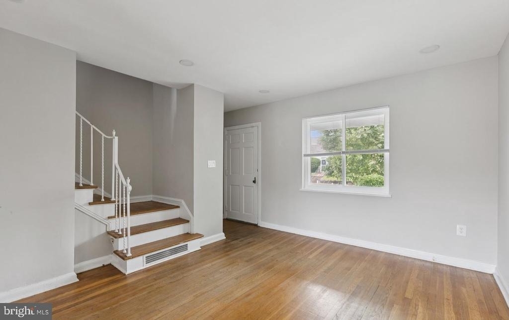 128 33rd Street Ne - Photo 11