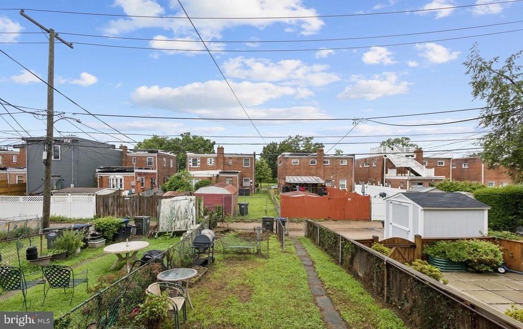 128 33rd Street Ne - Photo 27