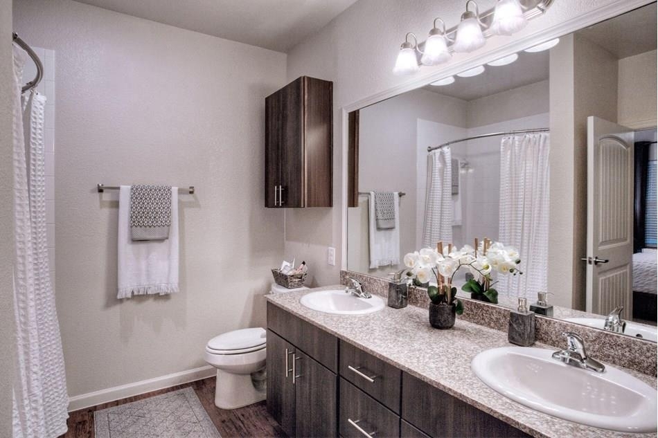 1200 Estancia Pkwy - Photo 4