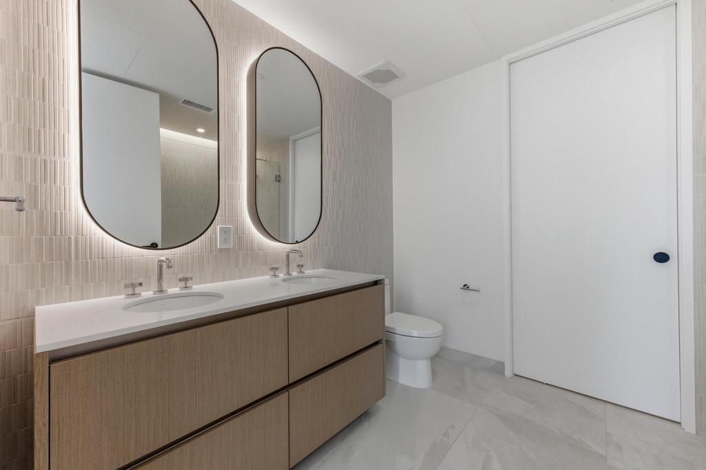 610 Davis St - Photo 1