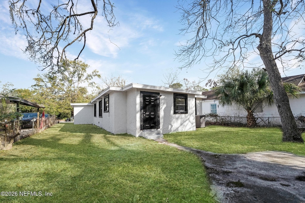 1830 W 27th Street - Photo 20