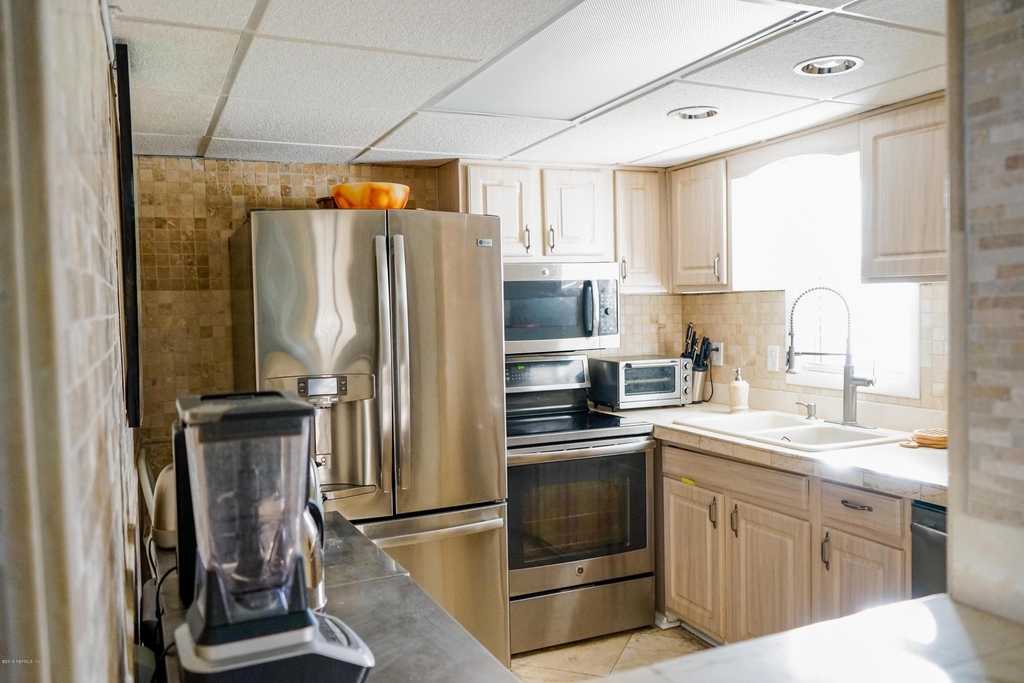 695 A1a N - Photo 1