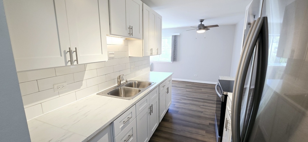 10 Oak Avenue - Photo 1