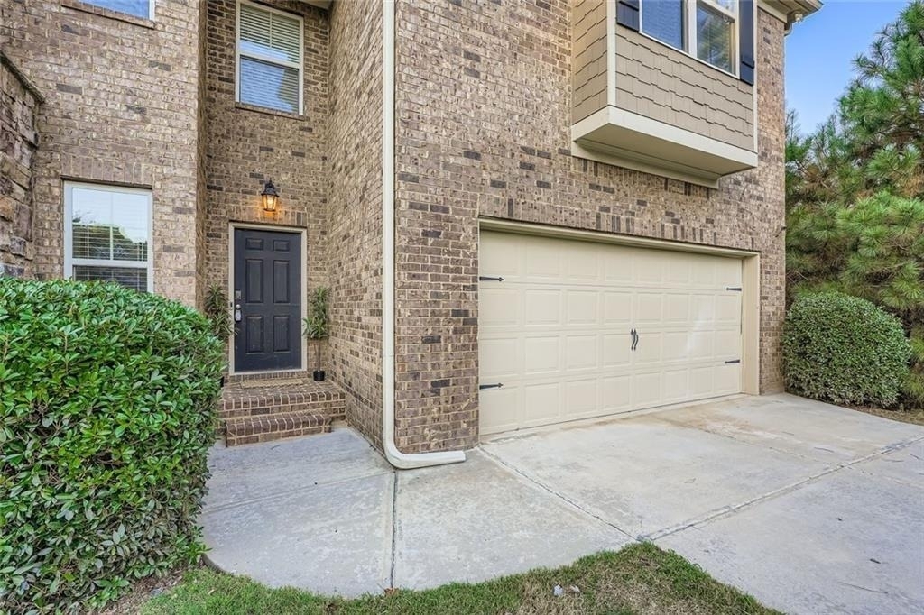 1240 Grayson Oaks Drive - Photo 2