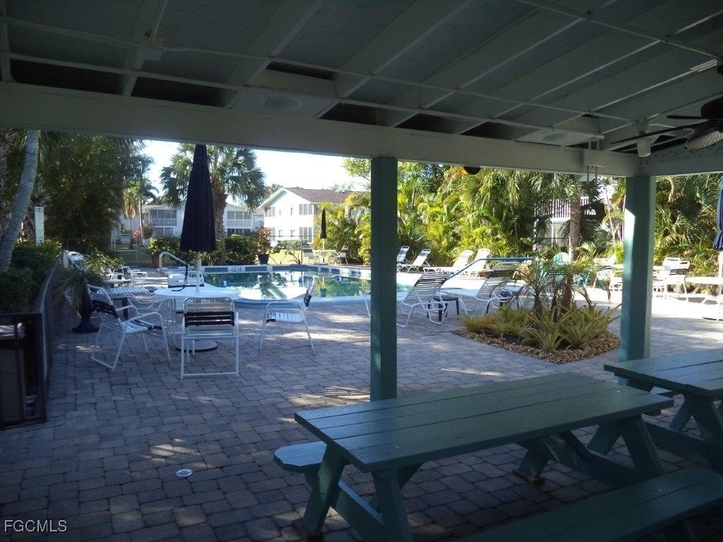 8071 Country Road - Photo 6