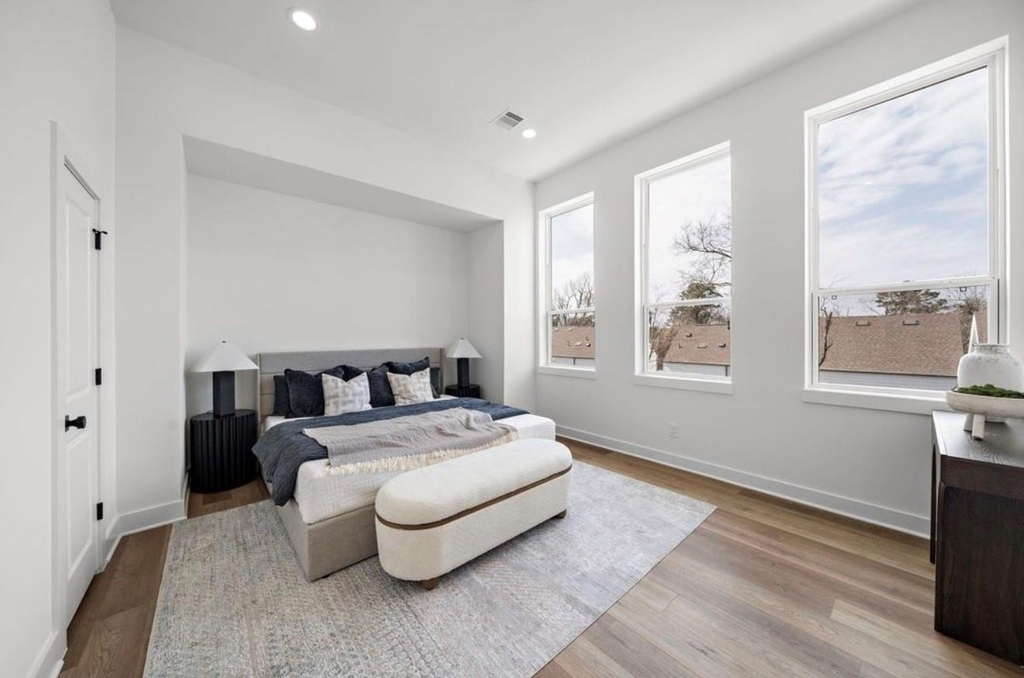 835 Elkhart Street - Photo 8