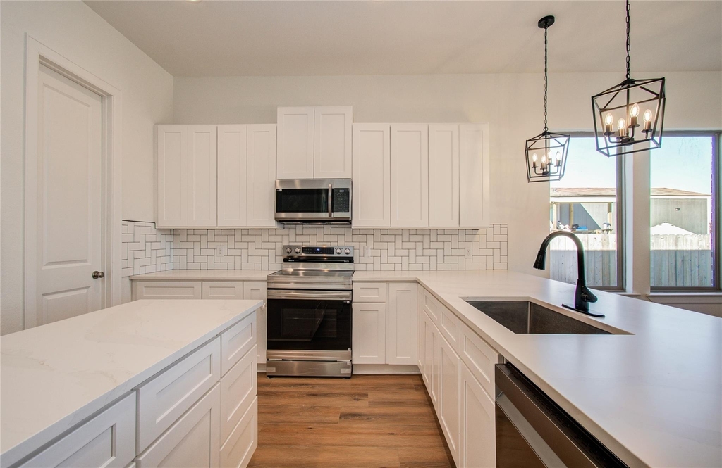 1248 Road 5802 - Photo 7
