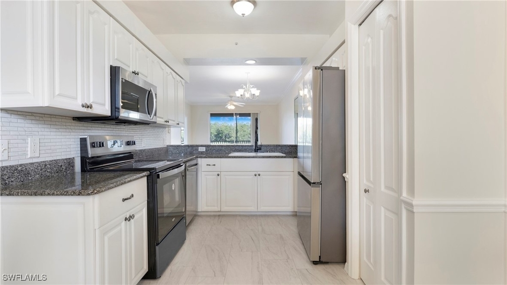 8600 Cedar Hammock Circle - Photo 2