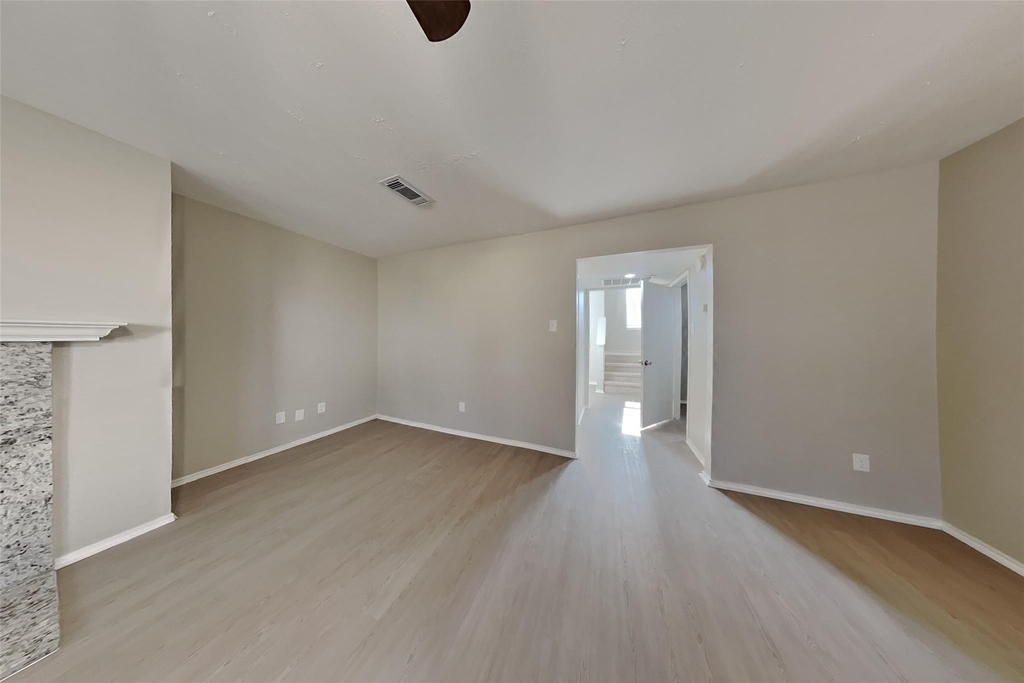 18607 Twigsworth Lane - Photo 3
