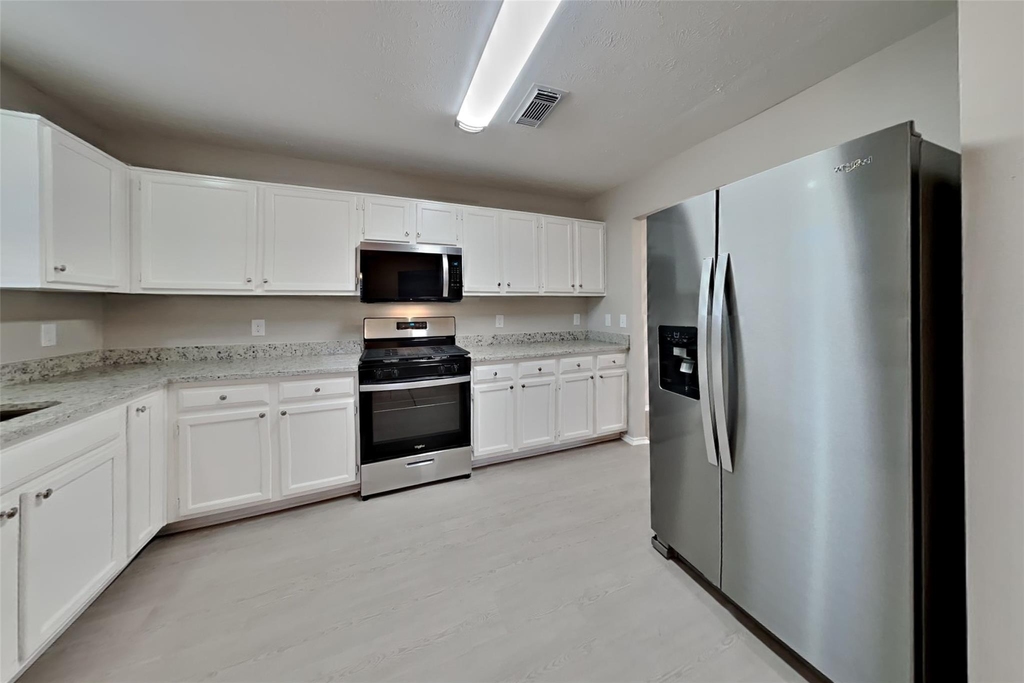 18607 Twigsworth Lane - Photo 4