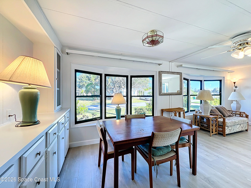 909 Sequoia Street - Photo 8