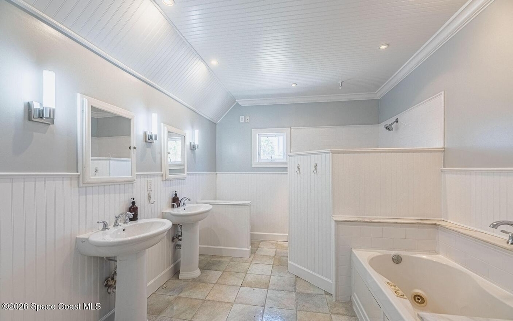 693 Law Street - Photo 8