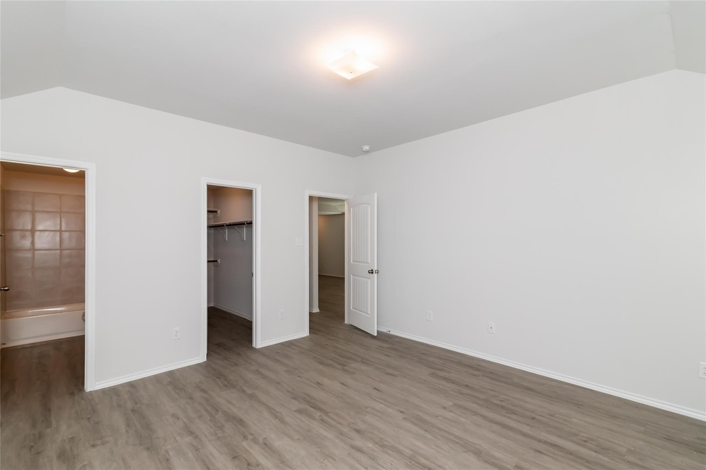 8706 Livings Street - Photo 6