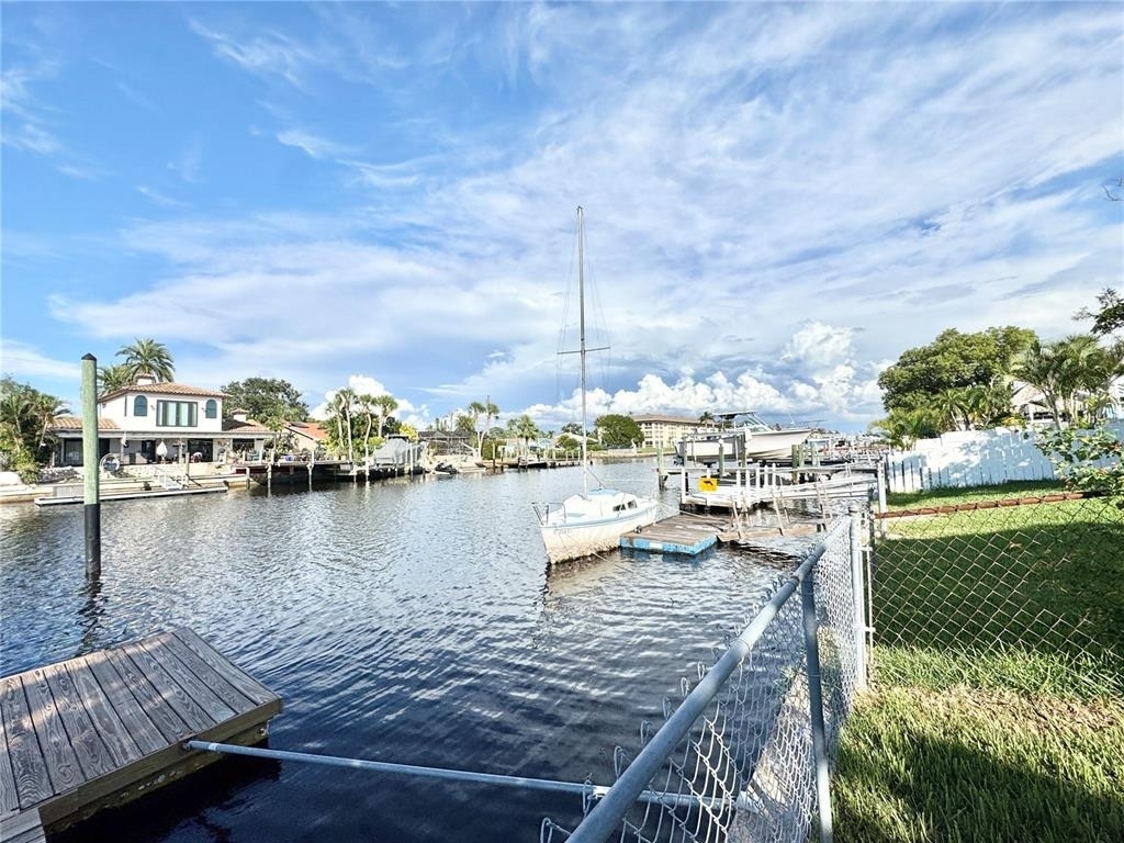 4335 Floramar Terrace - Photo 29