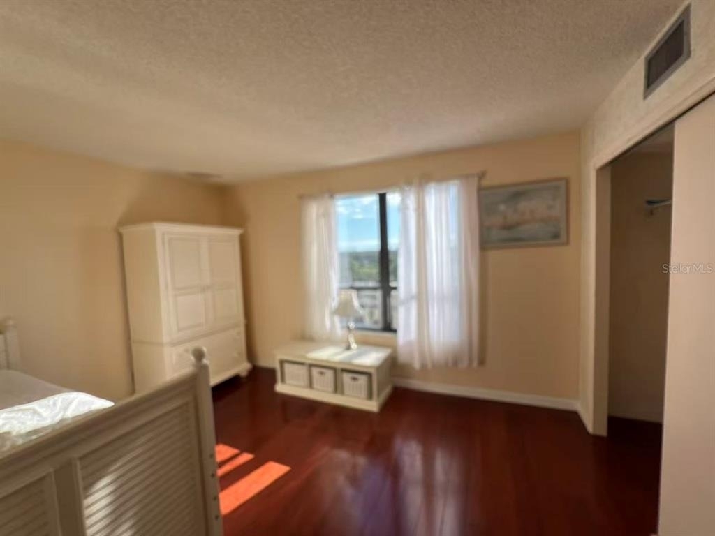 2618 Cove Cay Drive - Photo 8