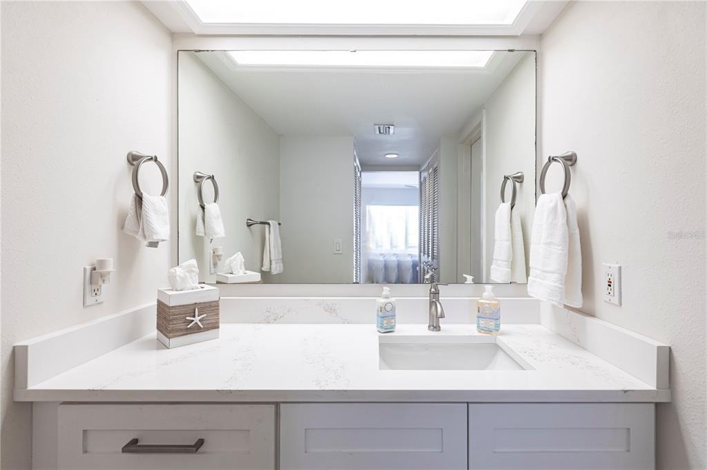 1055 W Peppertree Drive - Photo 11