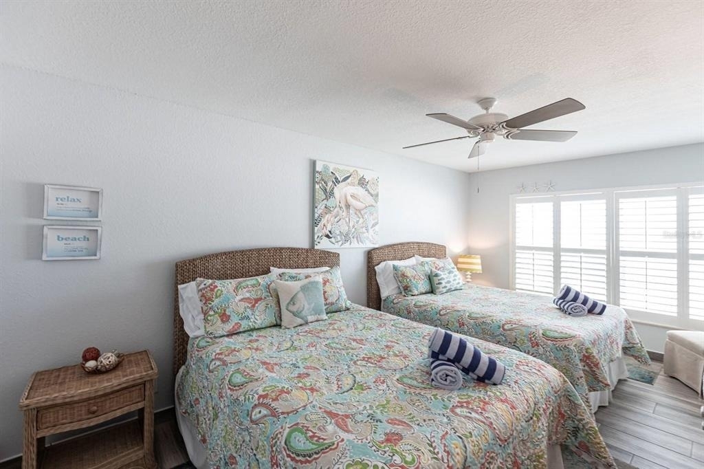 6154 Midnight Pass Road - Photo 21
