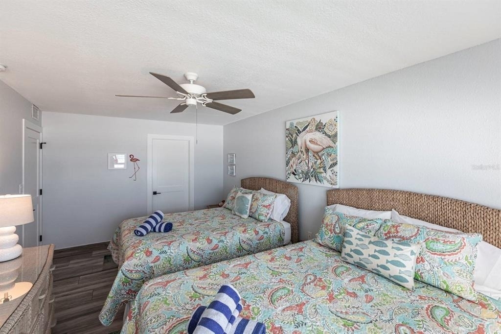 6154 Midnight Pass Road - Photo 15