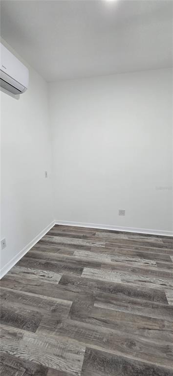 2754 Creekmore Court - Photo 5
