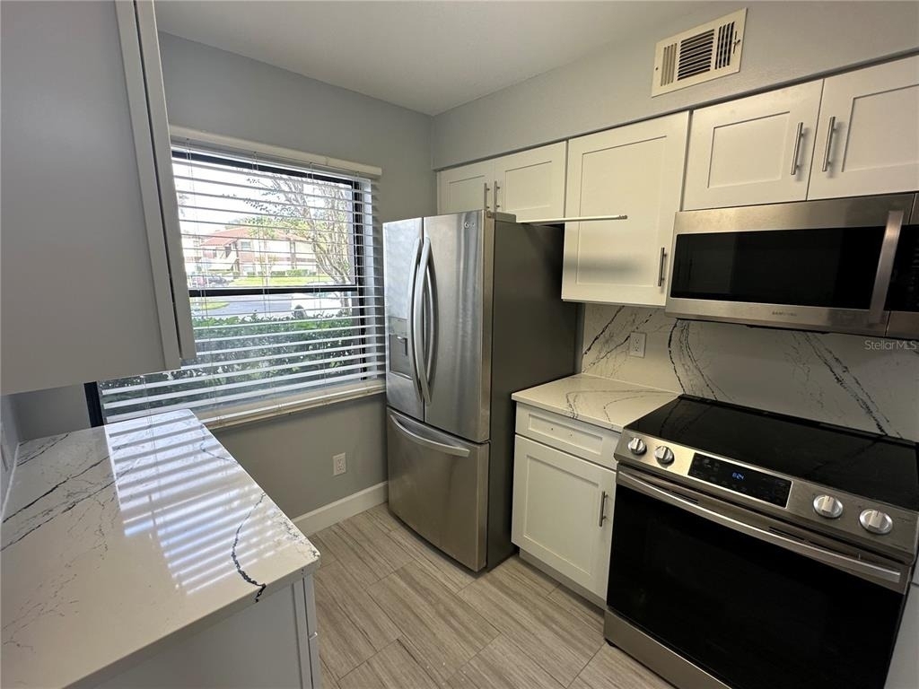 3217 Westridge Boulevard - Photo 5