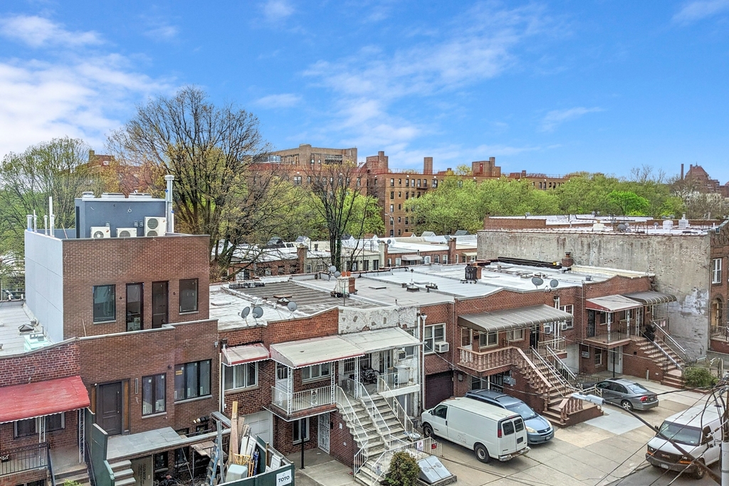 837 Maple Street - Photo 7
