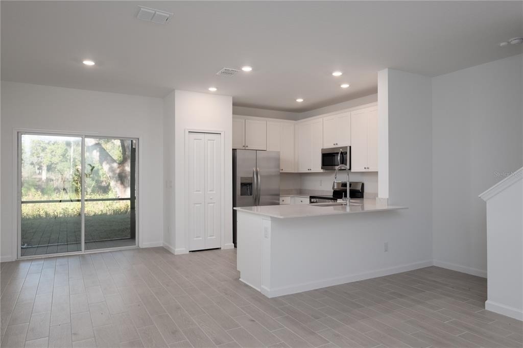 704 Nw 126th Terrace - Photo 8