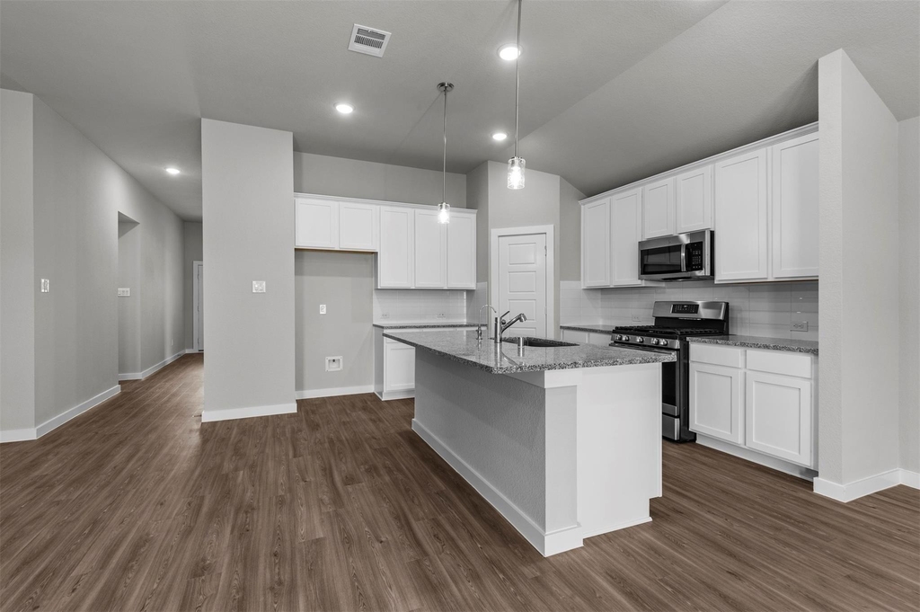 3003 Middleton Drive - Photo 2