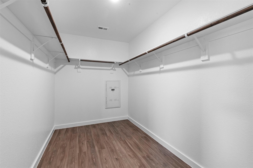 3003 Middleton Drive - Photo 8