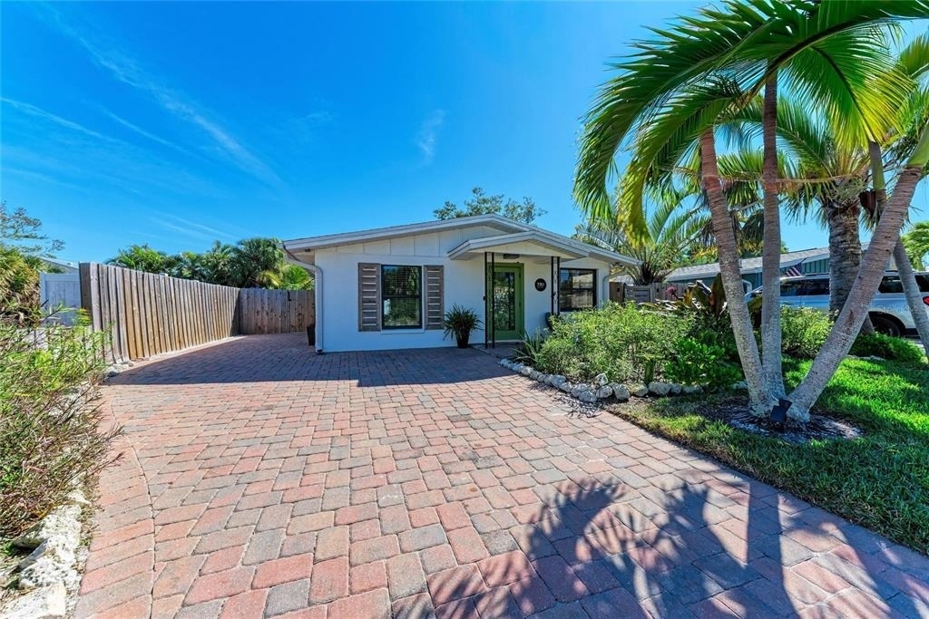 730 Fox Street - Photo 4