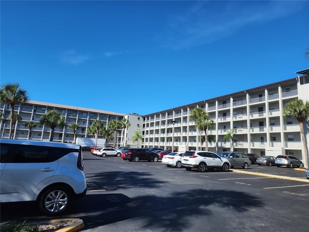 3064 Lake Bayshore Drive - Photo 2