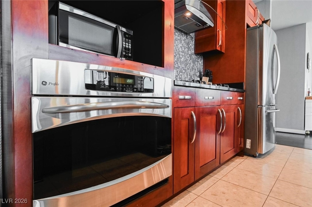 4525 Dean Martin Drive - Photo 20