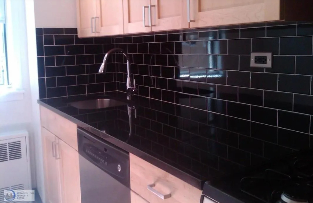 1427 York Avenue ( E 76th St) - Photo 3