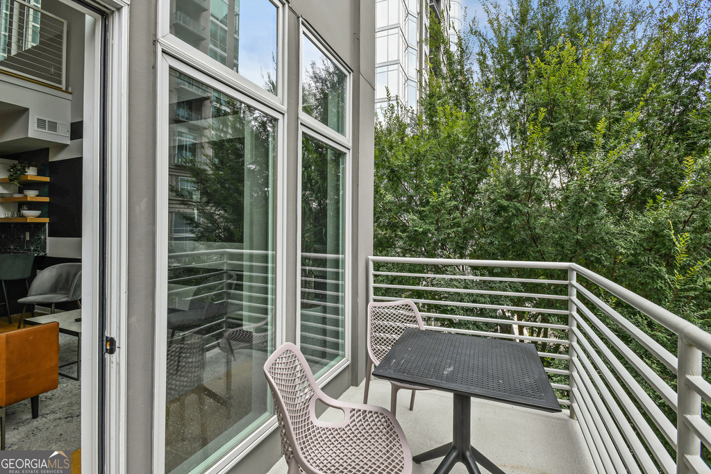 208 12th Street Ne - Photo 18