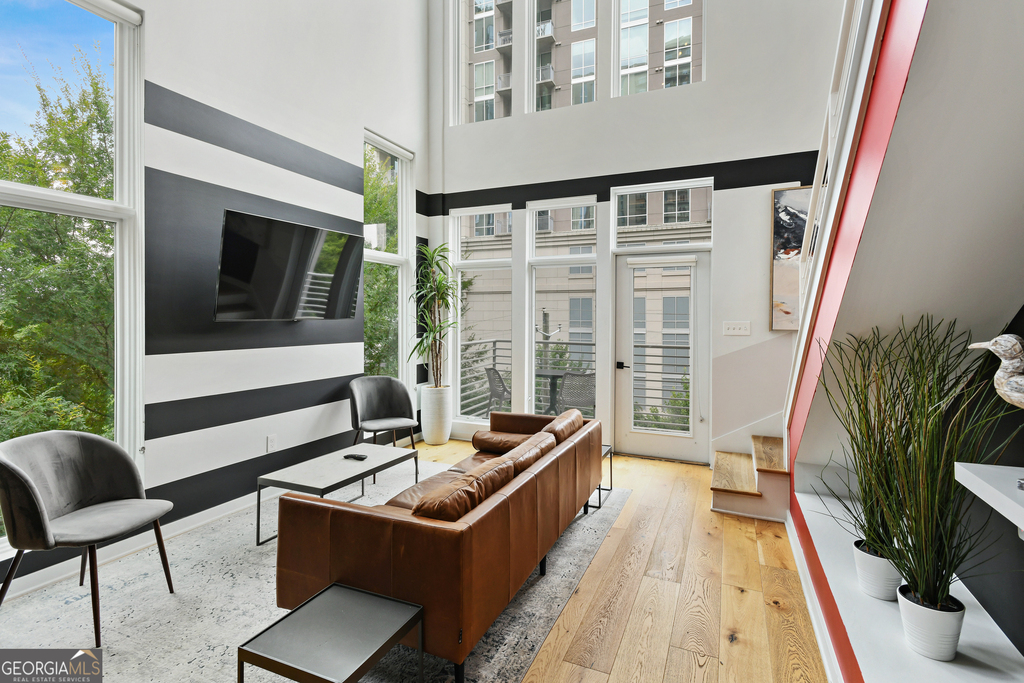 208 12th Street Ne - Photo 11