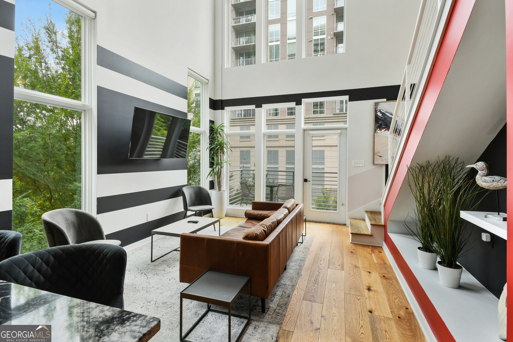 208 12th Street Ne - Photo 10