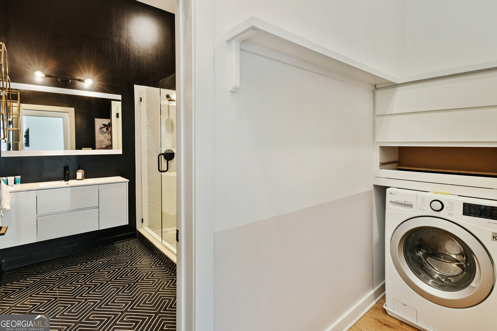 208 12th Street Ne - Photo 25