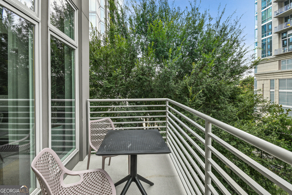 208 12th Street Ne - Photo 17