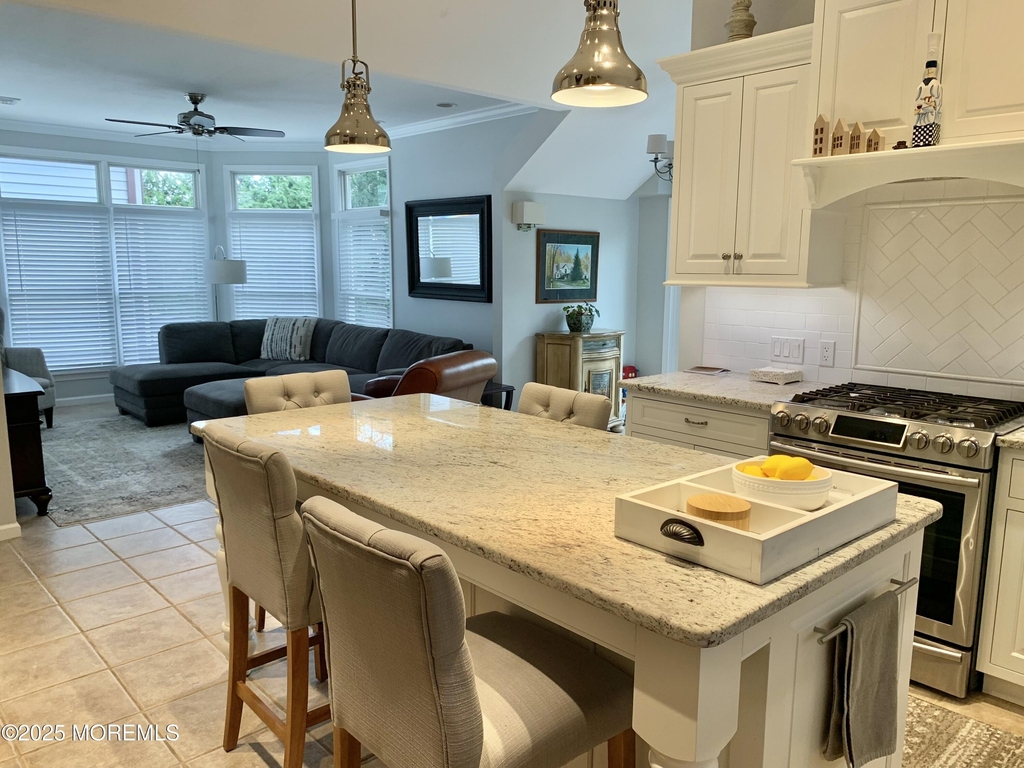 205 7th Avenue - Photo 4