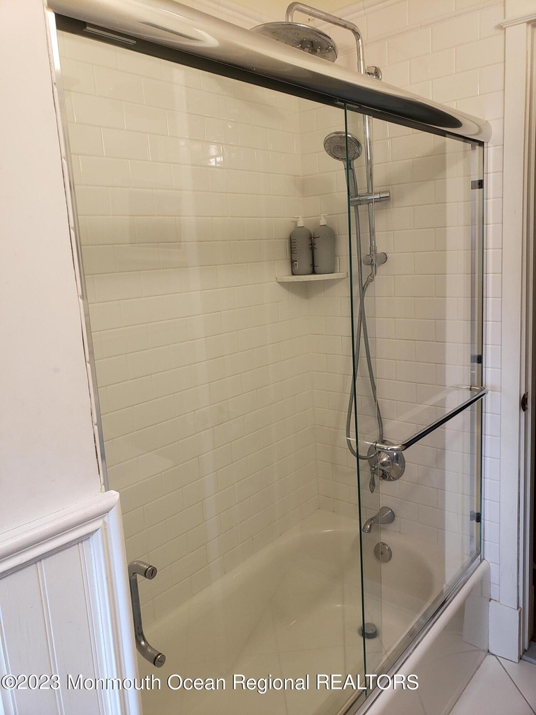 407 Chicago Boulevard - Photo 22