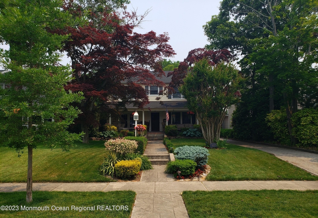 407 Chicago Boulevard - Photo 2