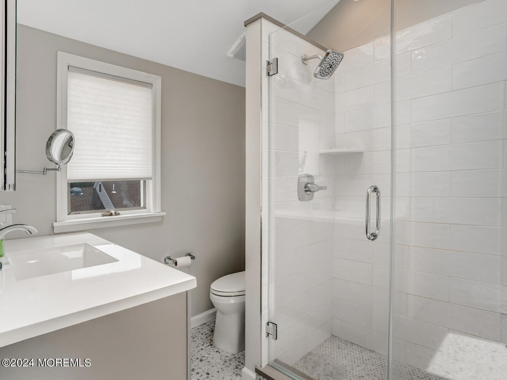 200 S Bayview Avenue - Photo 19