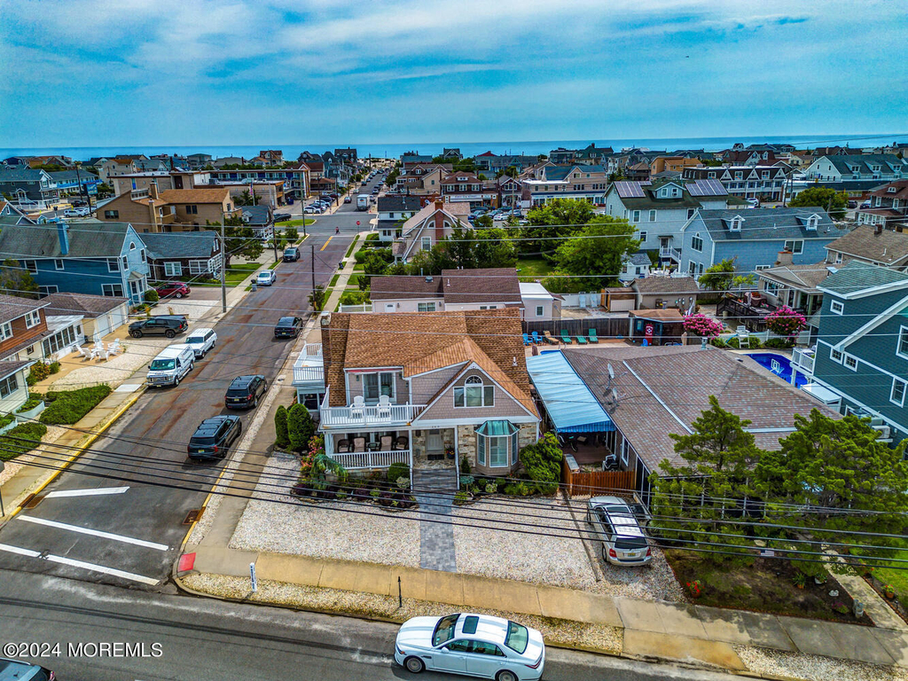 200 S Bayview Avenue - Photo 5