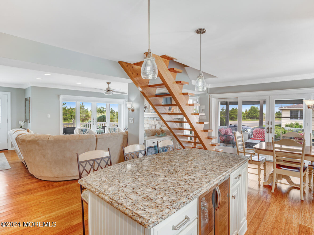 200 S Bayview Avenue - Photo 10